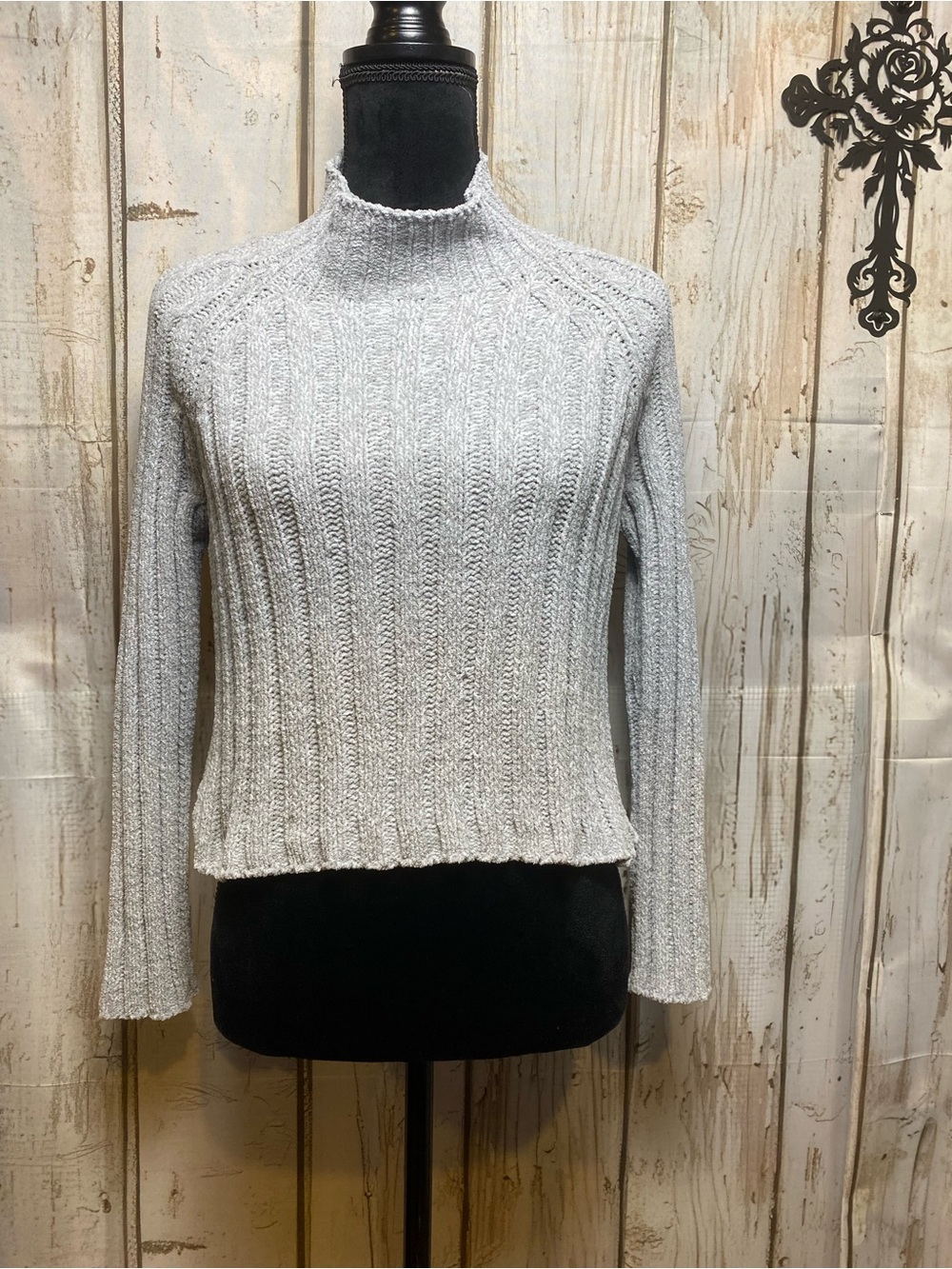 American Eagle Outfitters Light Gray Ribbed Mock Neck Sweater Sz-XS